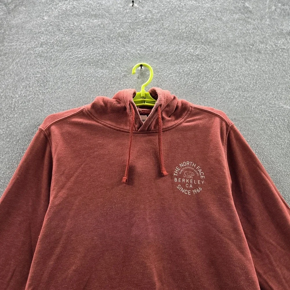 The North Face Men Hoodie L Red Bear Berkeley CA Casual Logo Graphic Print‎
